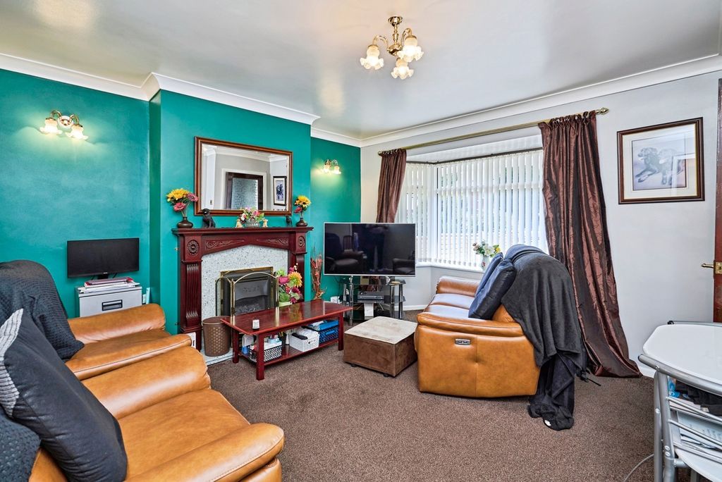 Property photo 2 of 11 Pbox-Img.Jpg