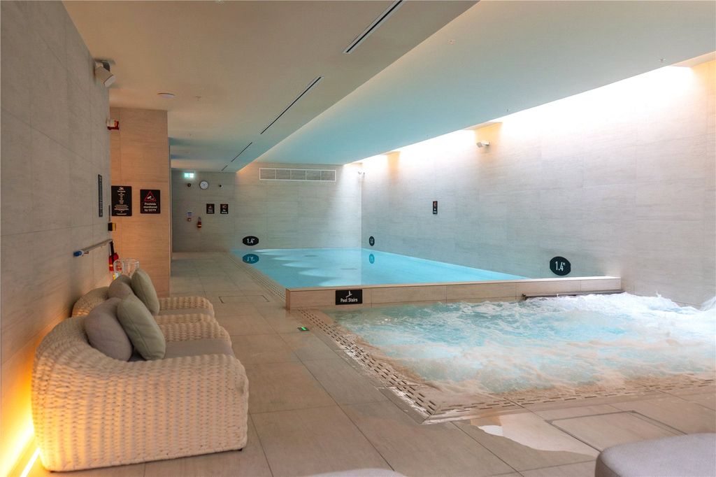 Property photo 2 of 17 Picture No. 13