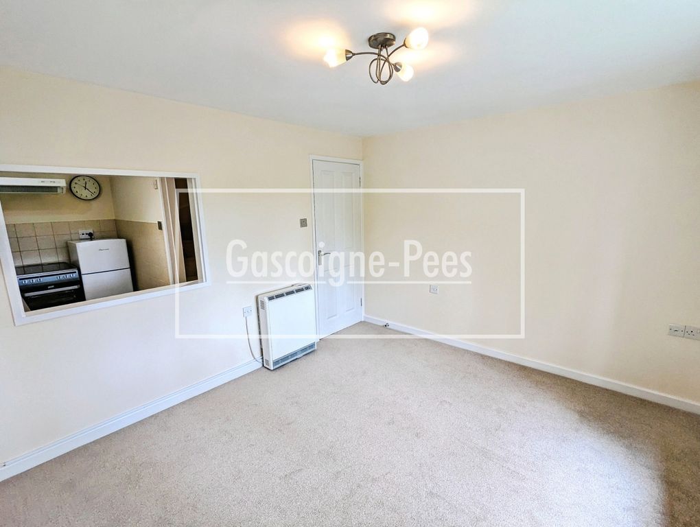 Property photo 3 of 8