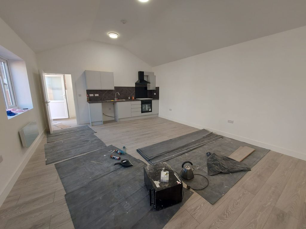 Property photo 2 of 4 Gallery
