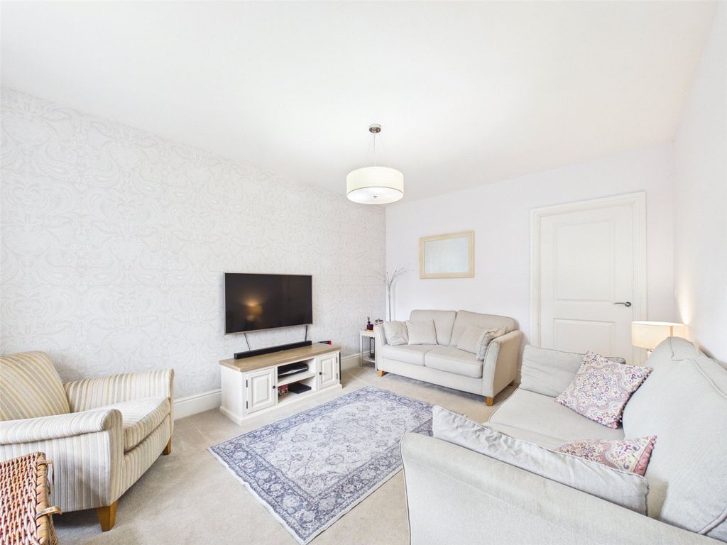 Property photo 2 of 13 Picture No. 02