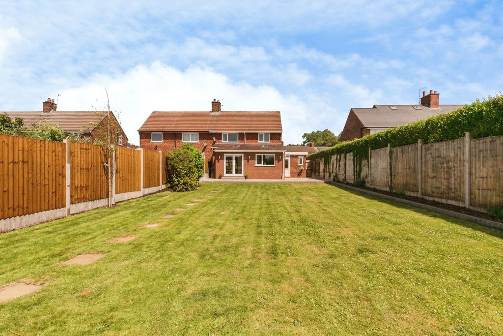 Property photo 2 of 36 Pbox-Img.Jpg