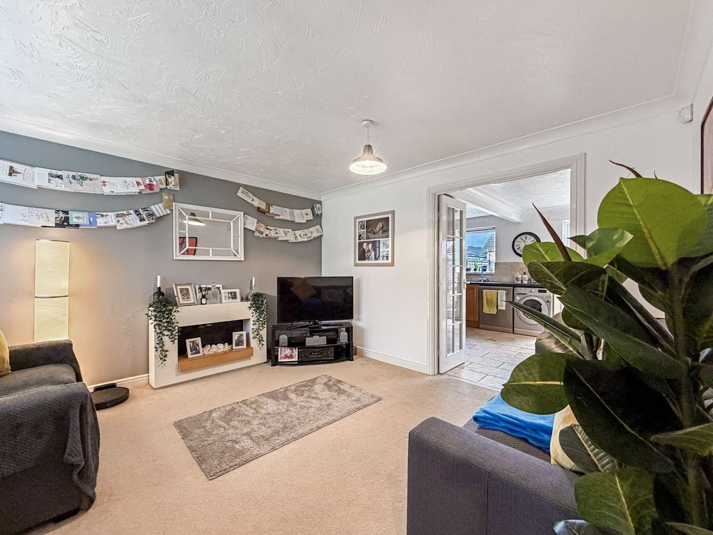 Property photo 3 of 29