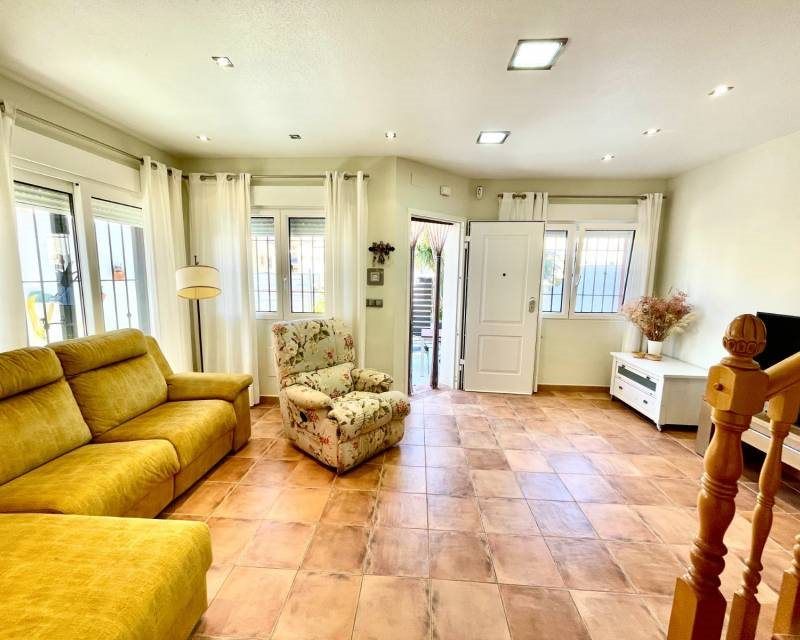 Property photo 3 of 28