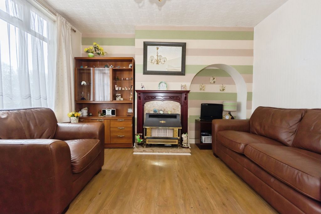 Property photo 2 of 22 Pbox-Img.Jpg