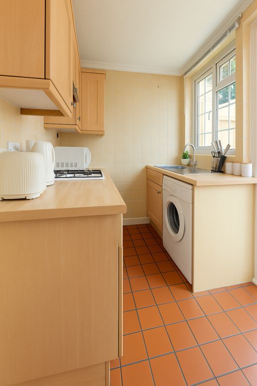 Property photo 2 of 14 Kitchen