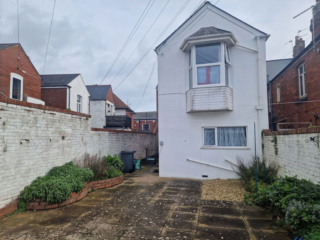 Property photo 2 of 3