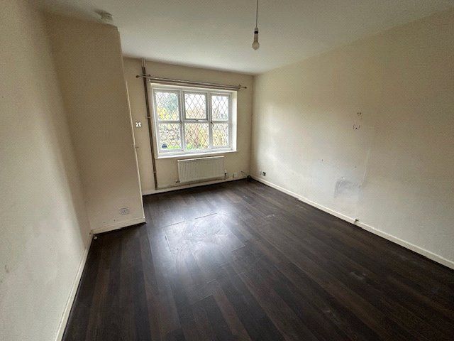 Property photo 2 of 8 Picture No. 01