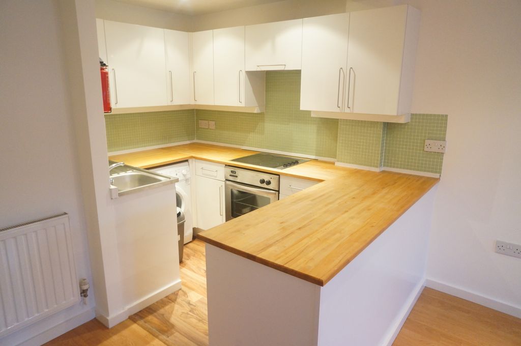 Property photo 2 of 6