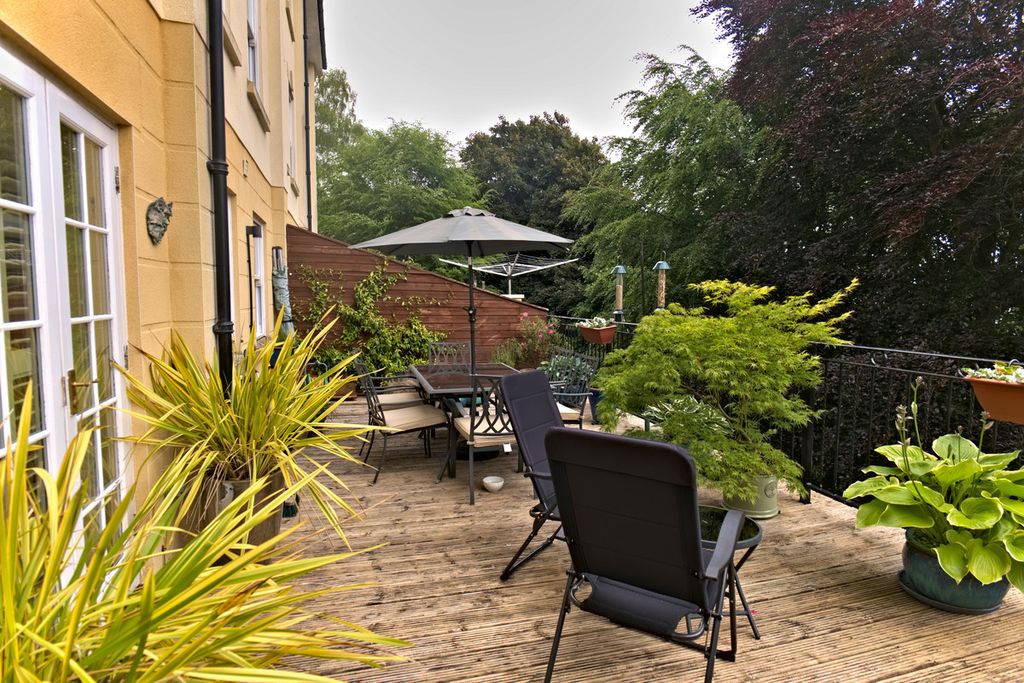Property photo 3 of 27