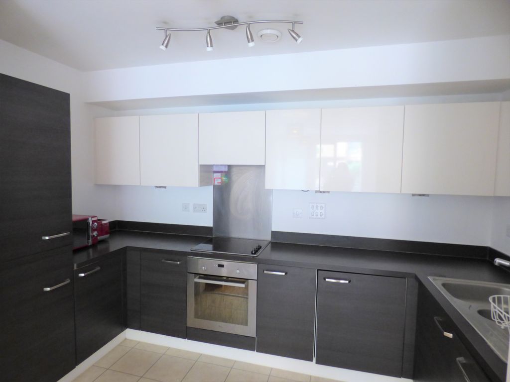 Property photo 2 of 23