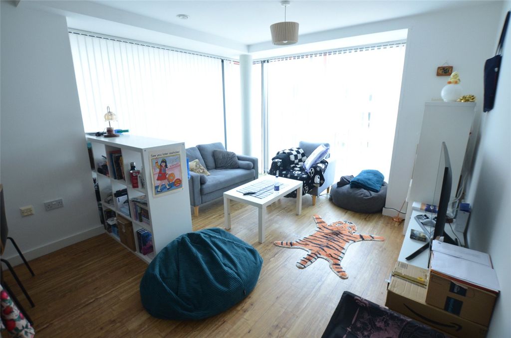 Property photo 2 of 10 Picture No. 16