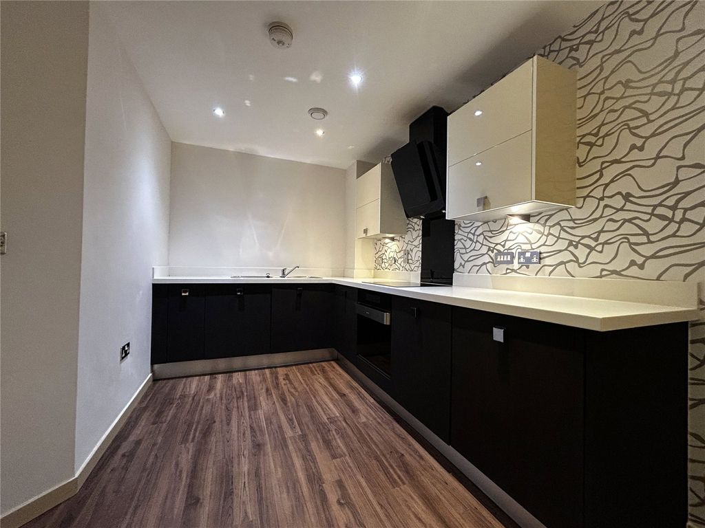 Property photo 2 of 6 Picture No. 06