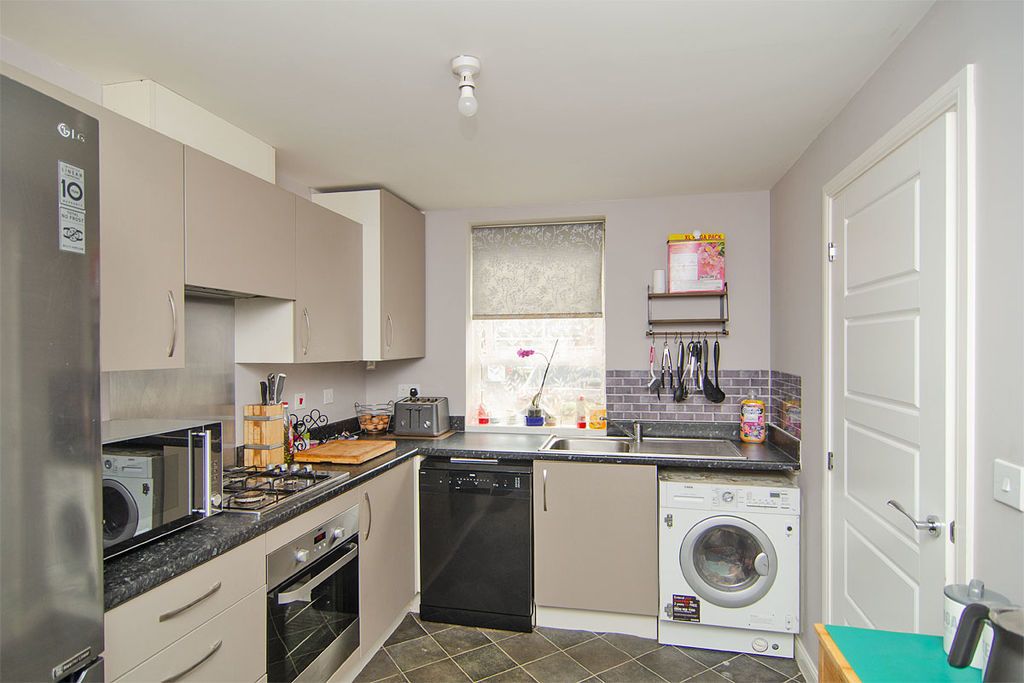 Property photo 2 of 17 Photo 17