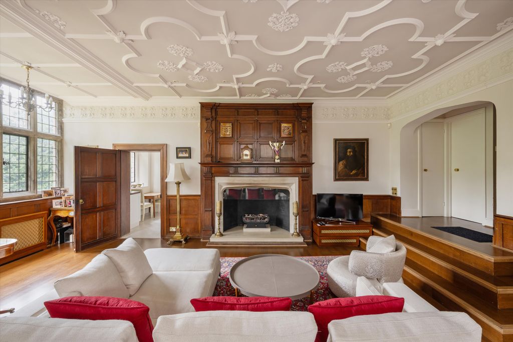 Property photo 2 of 16 Image