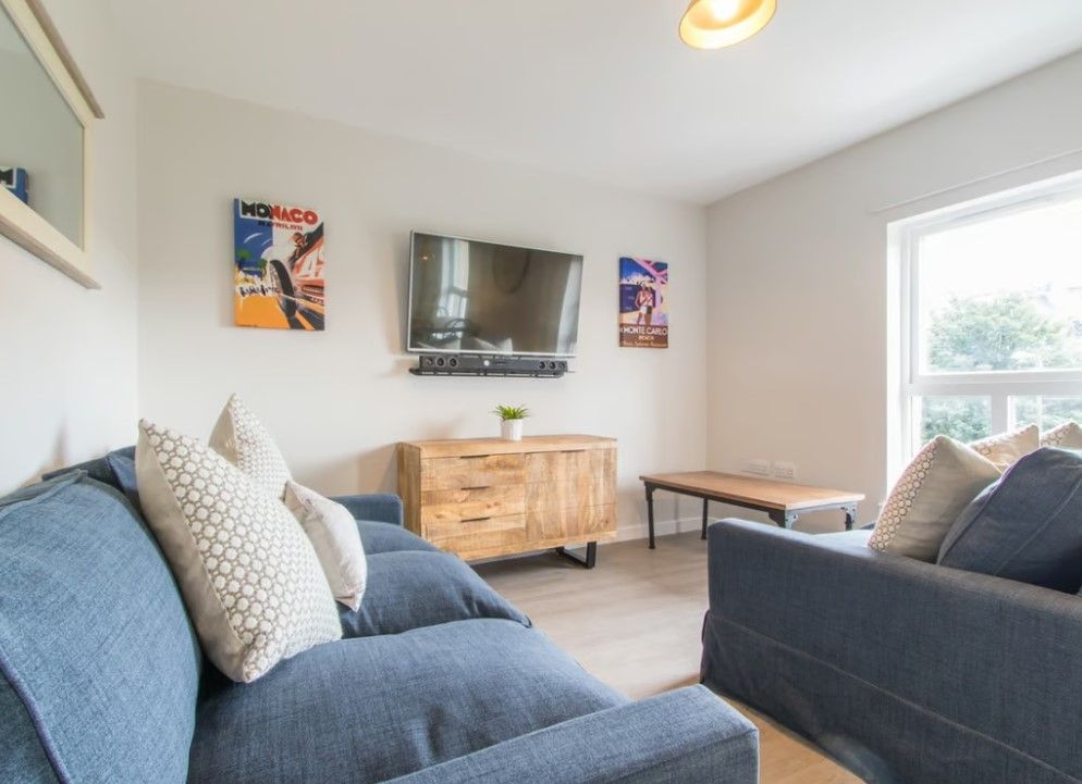 Property photo 2 of 11 Photo 2