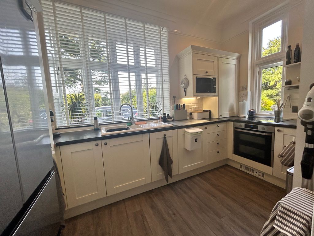 Property photo 3 of 15 Img_2334