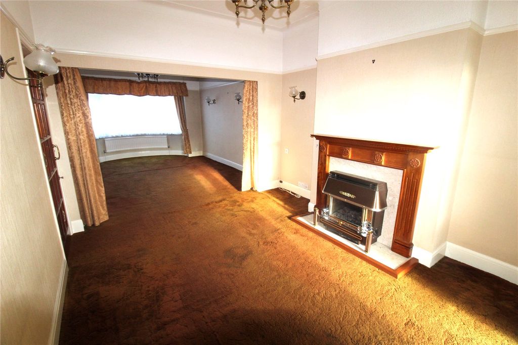 Property photo 3 of 21 Picture No. 37