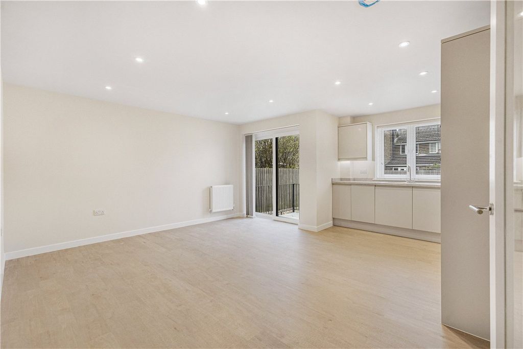 Property photo 2 of 14 Picture No. 2