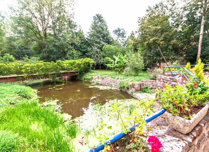 Property photo 2 of 18 Photo 16