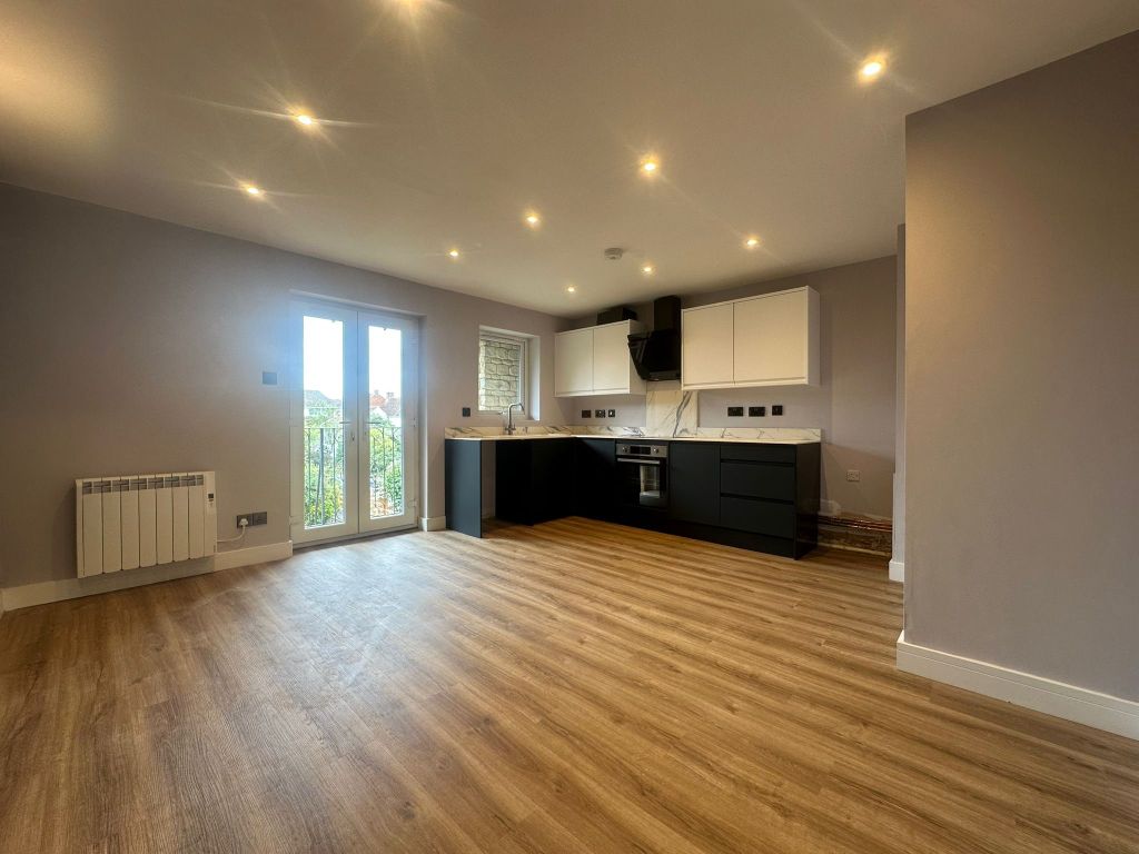 Property photo 1 of 6 Kitchen