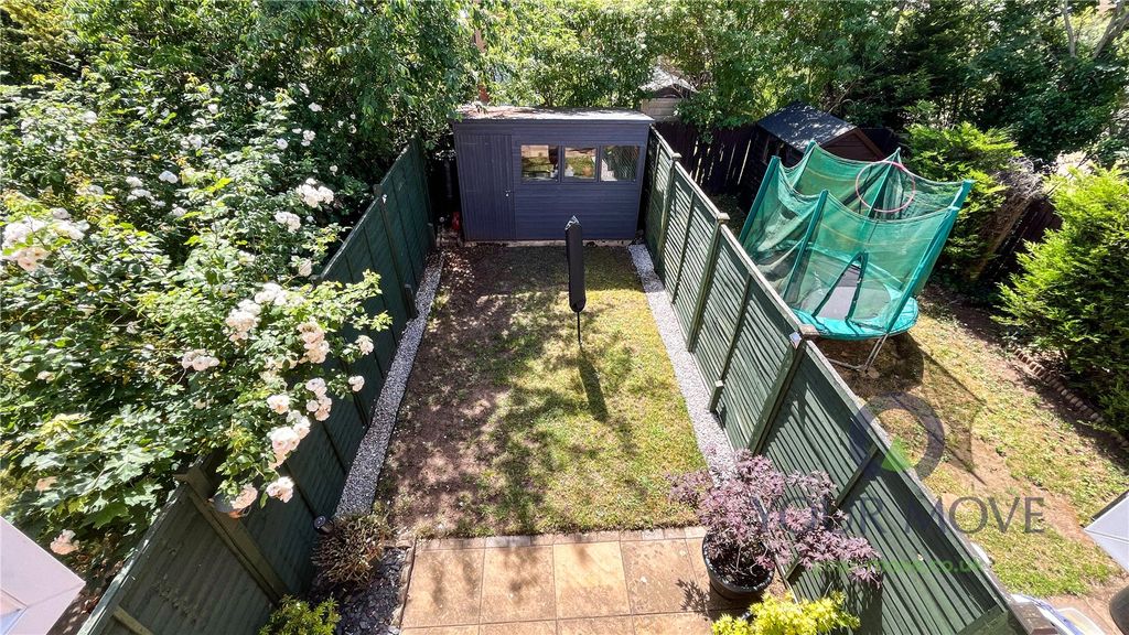 Property photo 3 of 15 Garden