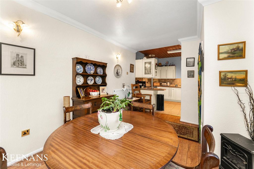 Property photo 3 of 53 2.Jpg