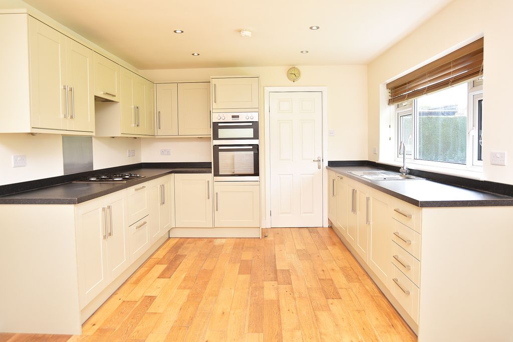 Property photo 3 of 19 App_1775