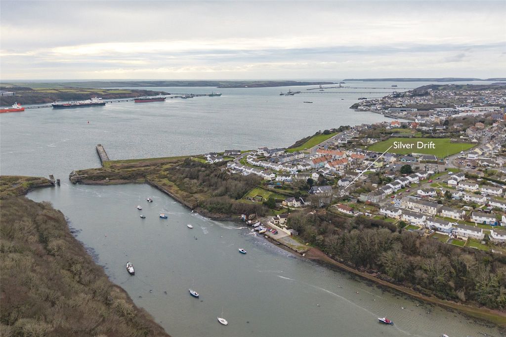 Additional image 33 of 3 bed detached house for saleSilver Drift, Beach Hill, Milford Haven, Pembrokeshire SA73