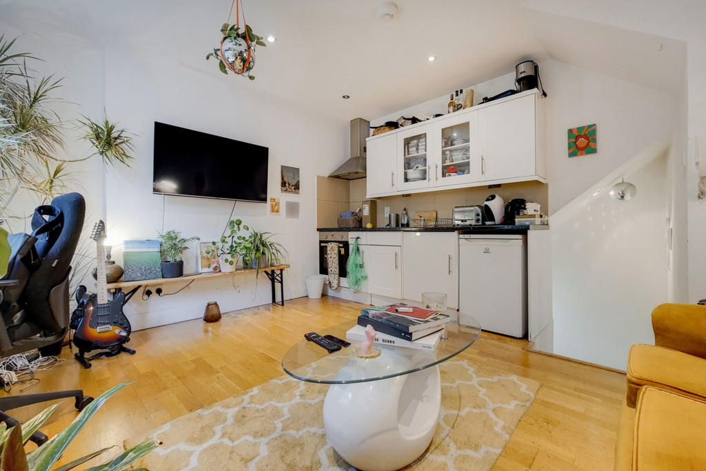 Property photo 2 of 10 Photo 1