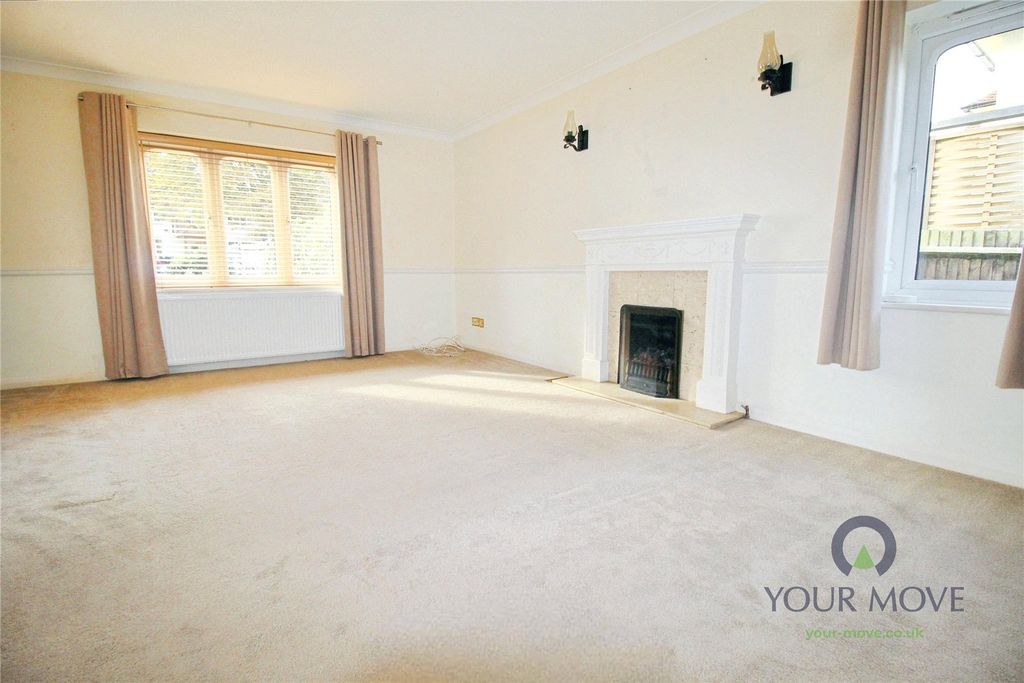 Property photo 2 of 18 Living Room