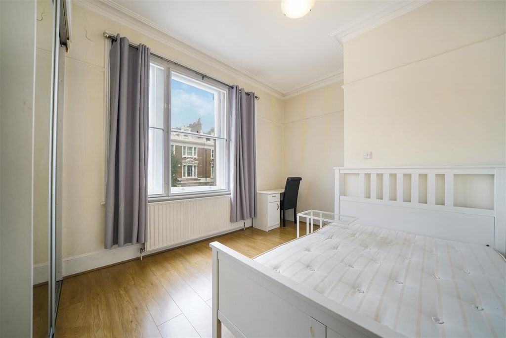Property photo 1 of 10 Flat 3, 40 Elsham Road - Lctdixnup3Huaabzr1Cd.Jpg