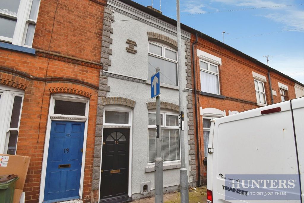 Property photo 1 of 8 Front Aspect