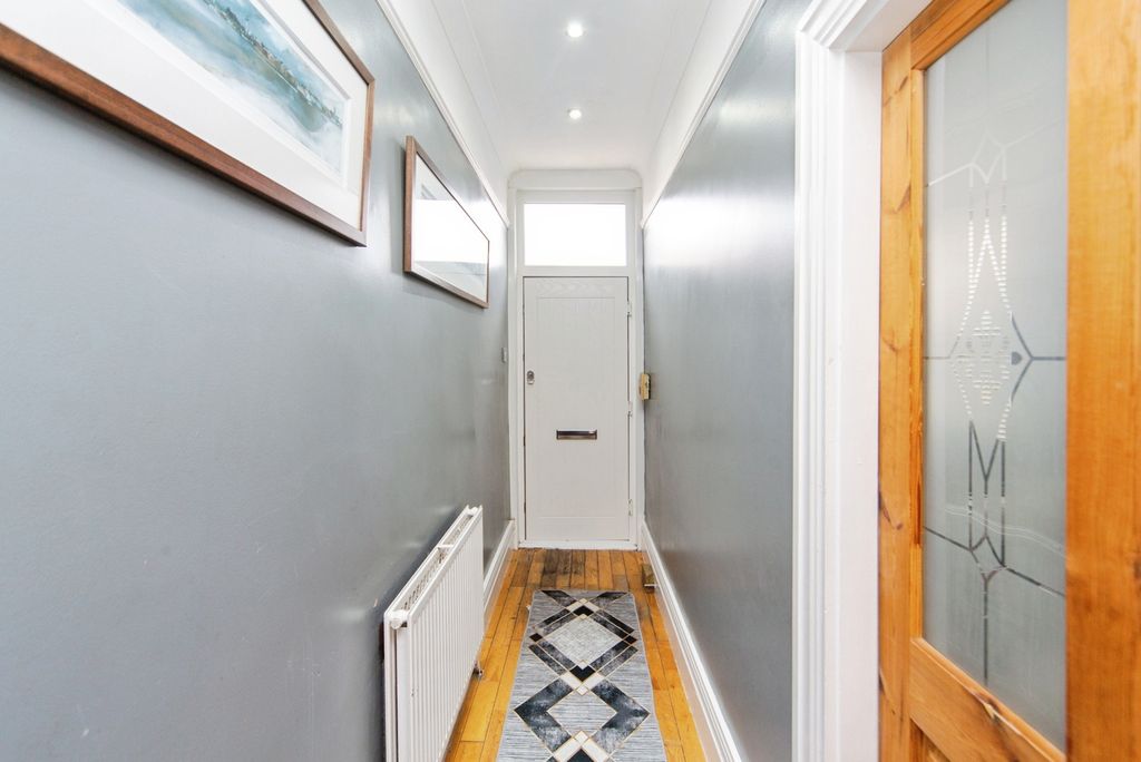 Property photo 2 of 16 Pbox-Img.Jpg