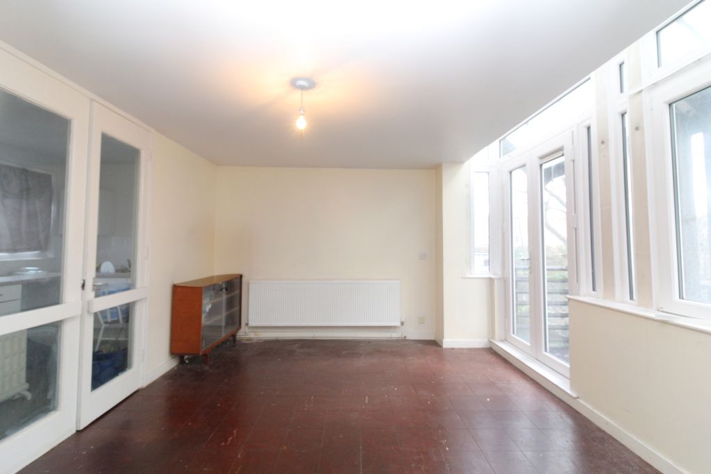 Property photo 2 of 9 Img_9445