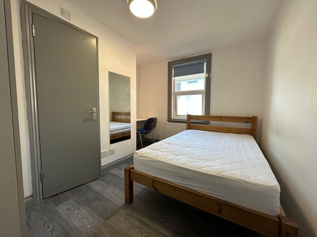 Property photo 1 of 10 Image