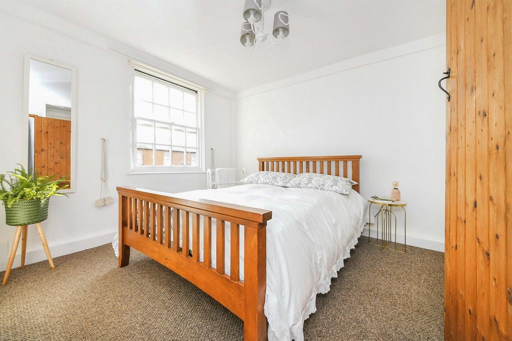 Property photo 2 of 14 Bedroom One