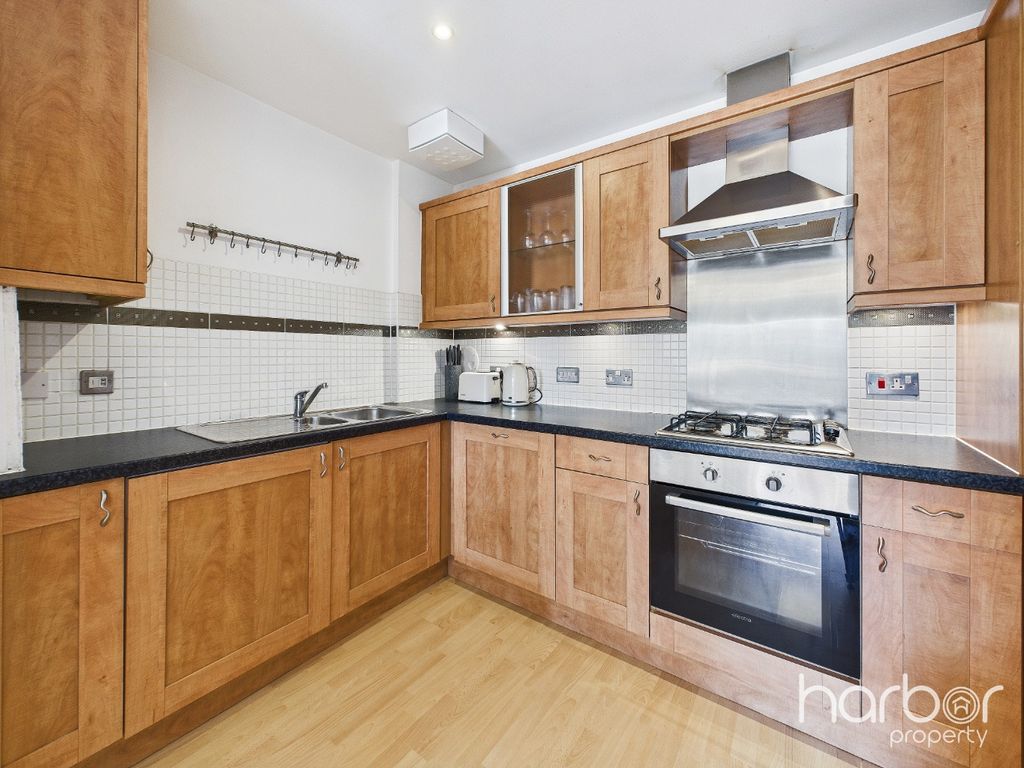 Property photo 3 of 20 4401776