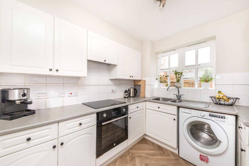 Property photo 2 of 5