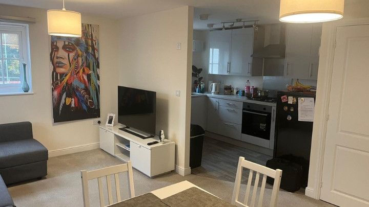 Property photo 3 of 9