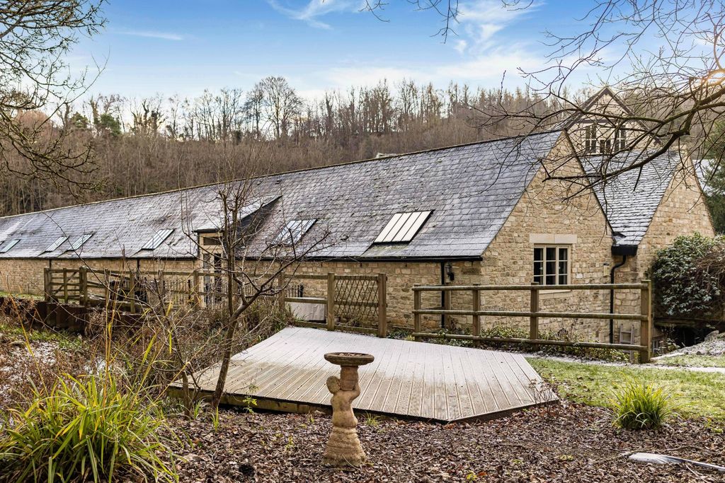 Property photo 2 of 45 Picture No. 38