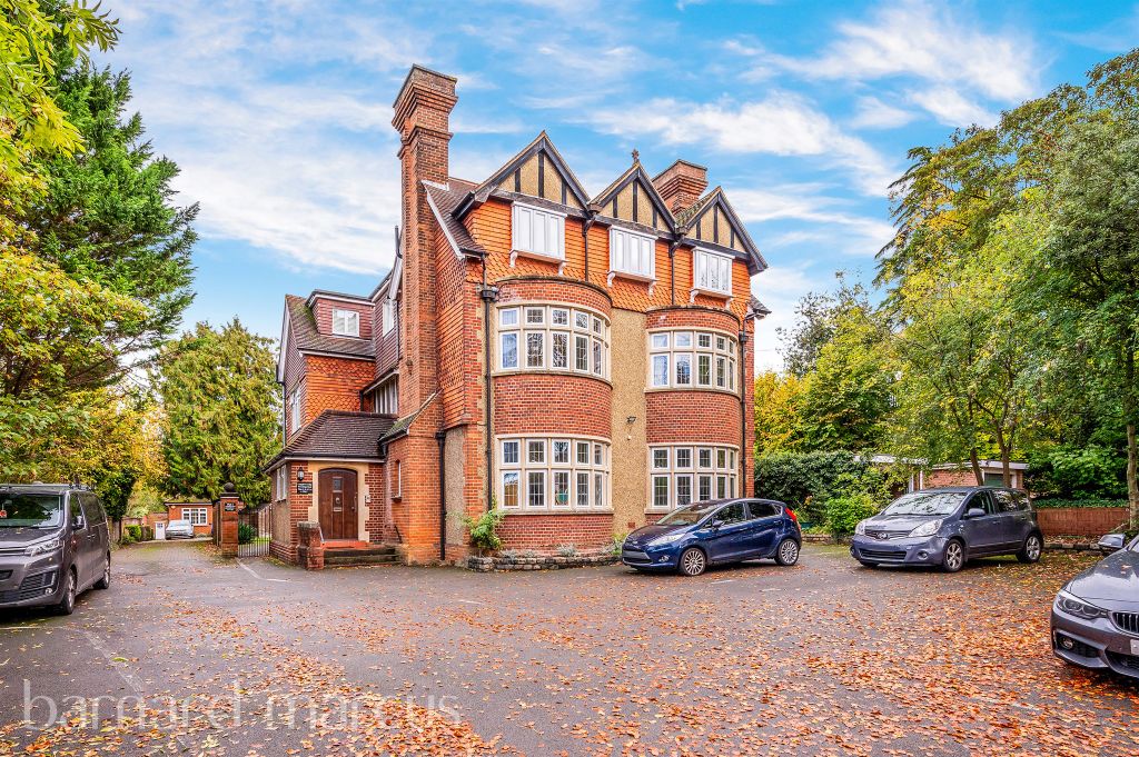 Property photo 1 of 12
