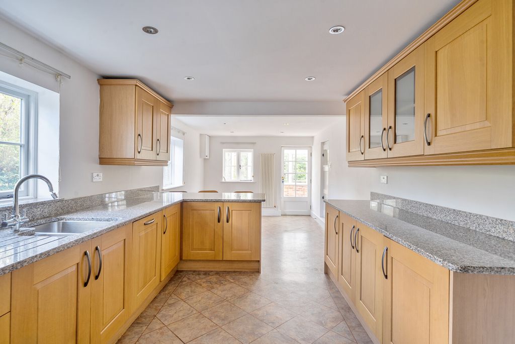 Property photo 3 of 33 1405333-23-697A1B...