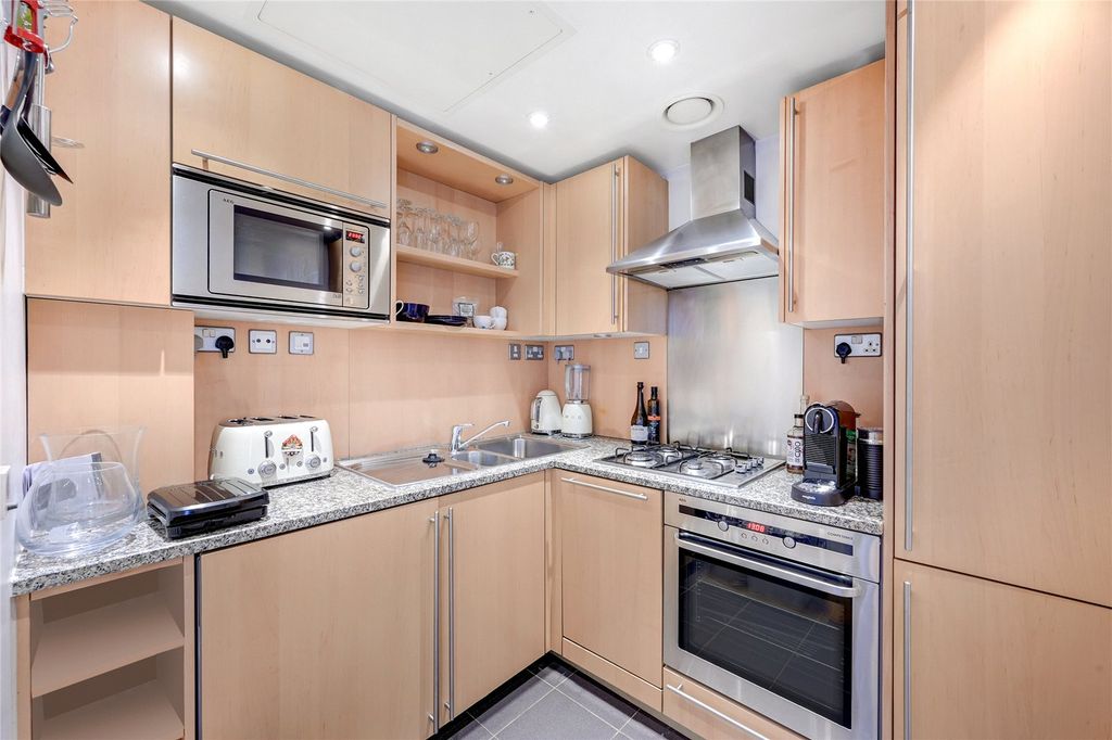 Property photo 3 of 9