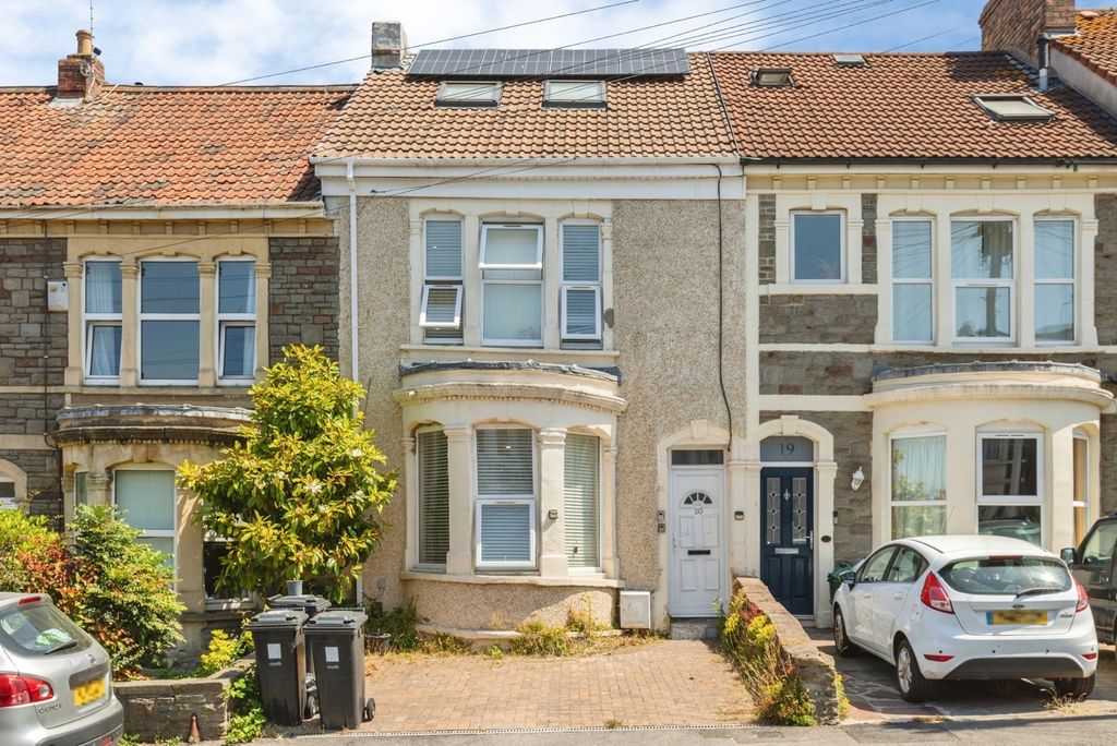 Property photo 1 of 18 Pbox-Img.Jpg