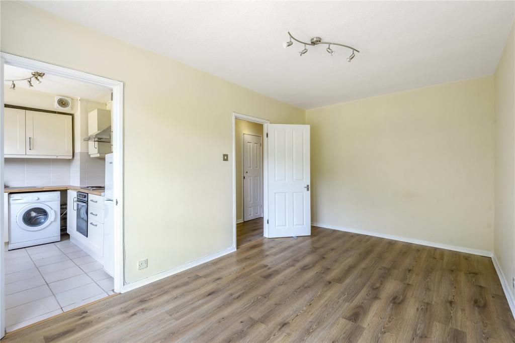 Property photo 2 of 6