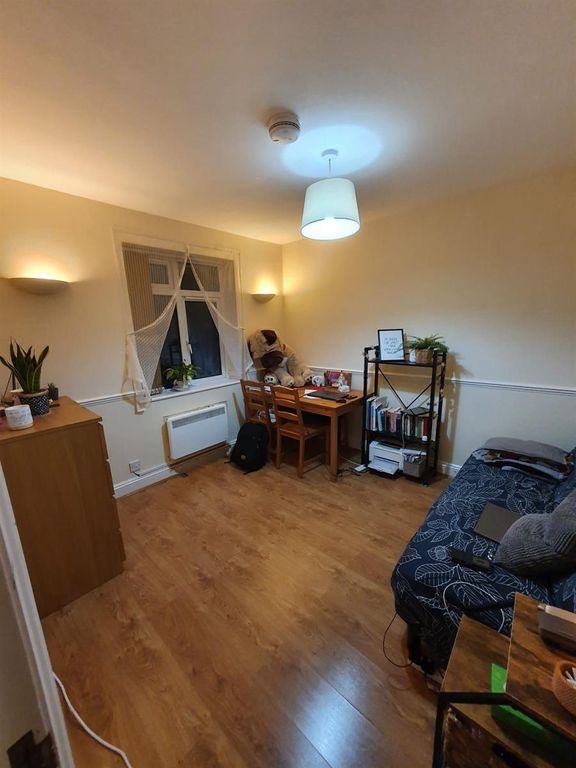 Property photo 3 of 3