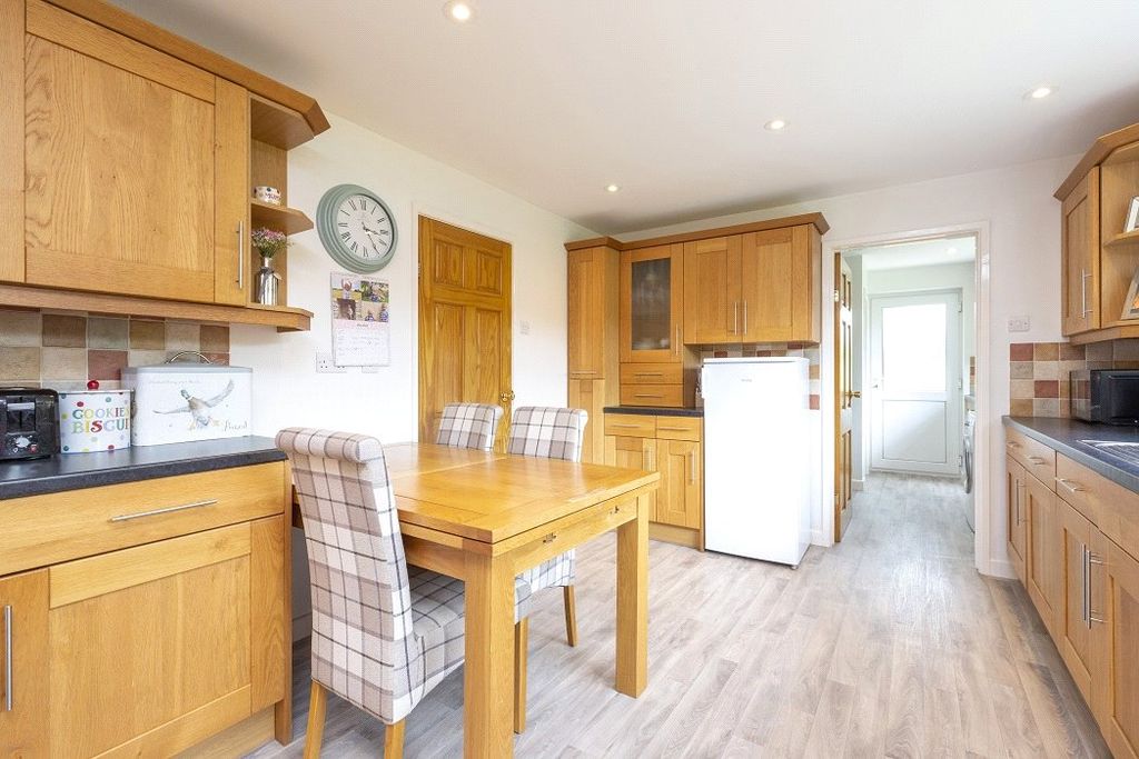Property photo 3 of 16 Picture No. 09