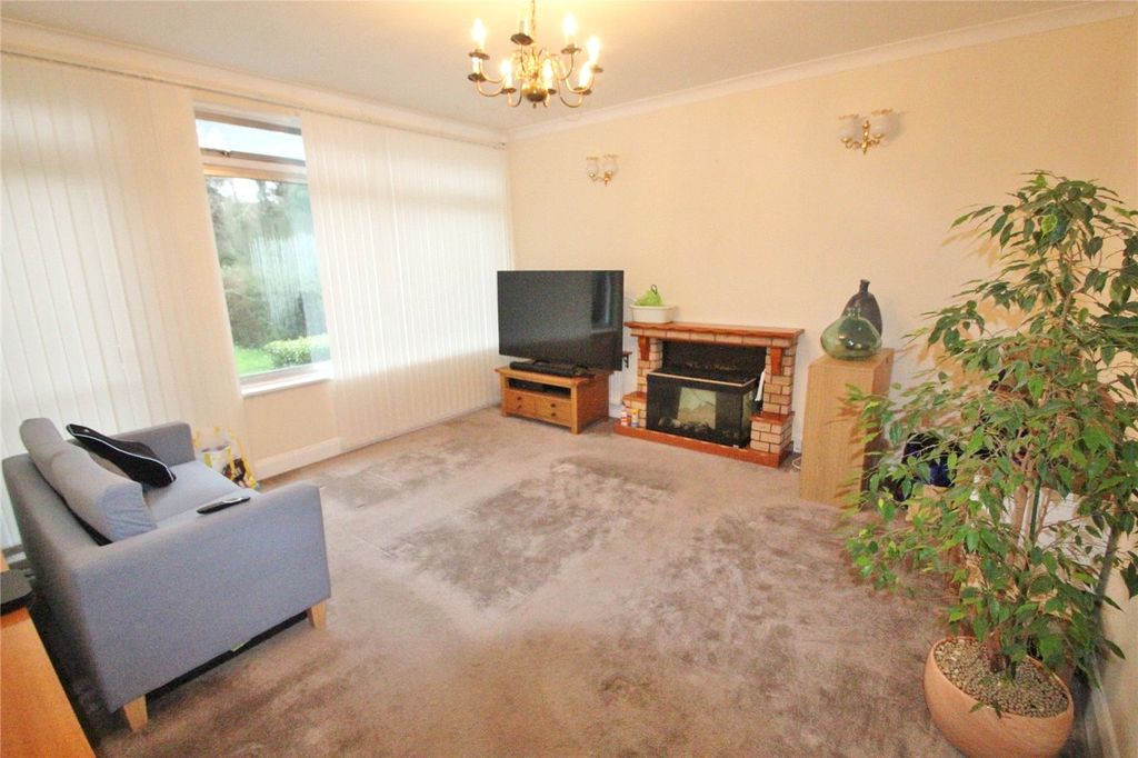 Property photo 2 of 10 Picture No. 08