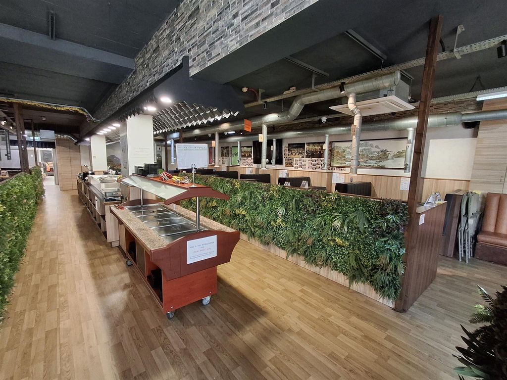 Property photo 3 of 9 Photo 2